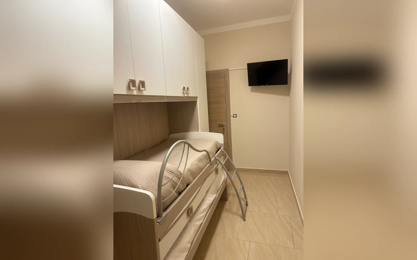 Camera con bagno privato — B&B Sofia, Licata (Sicilia) (foto 12)