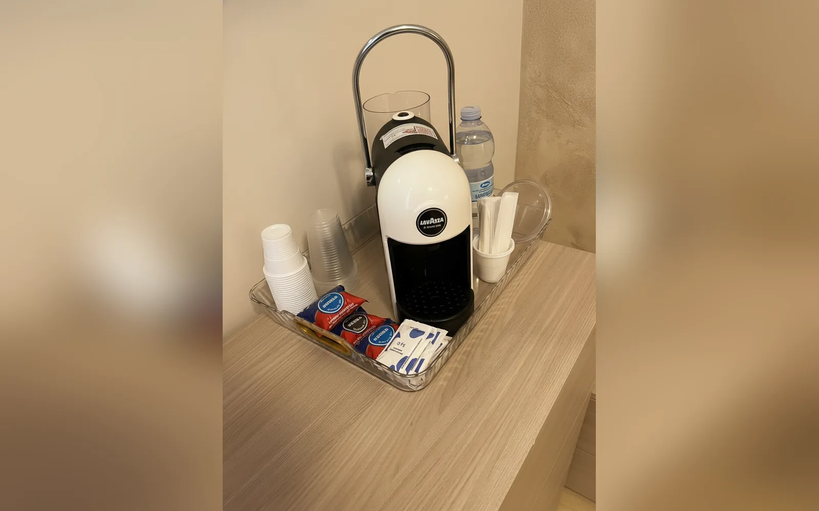 Camera con bagno privato — B&B Sofia, Licata (Sicilia) (foto 16)